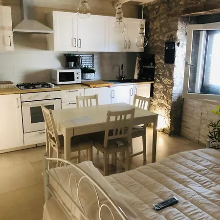 Daiko Bed and Breakfast Tornareccio